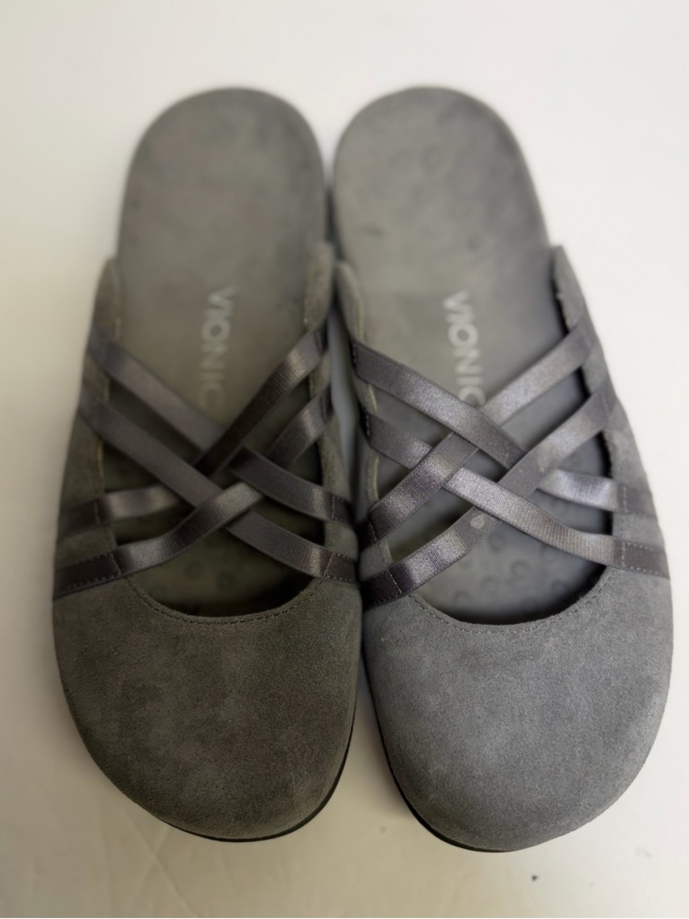 Vionic‎ Women's Claire Slip-On Mules in charcoal suede. Size 9 comfort